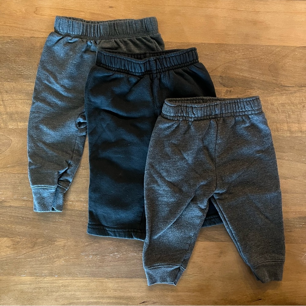 ⚡️3/$20 Lot of Sweatpants - size 12 month bundle - set of black and gray pants